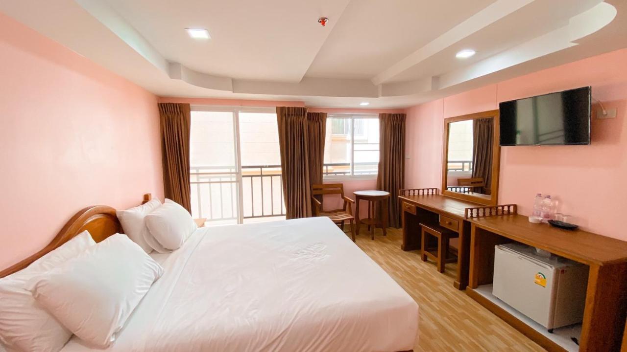 A.A. Pattaya Golden Beach Hotel Exterior foto